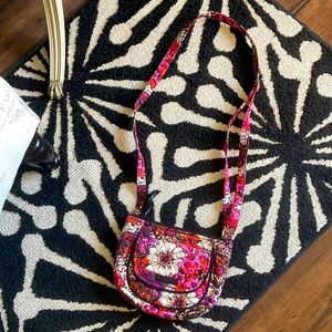 Excellent Used Condition! Vera Bradley! Lizzy crossbody purse. Rosewood pattern.